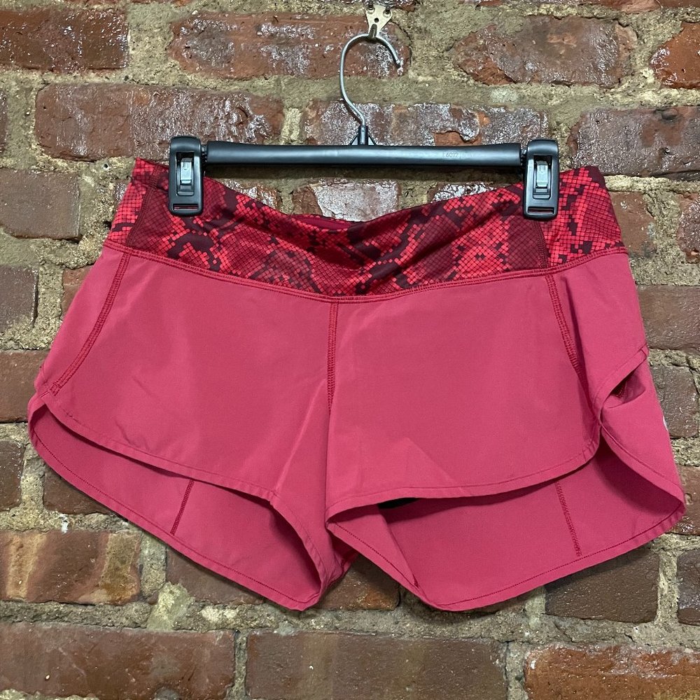 Lululemon Speed Up Low-Rise Lined Short 2.5" - Size 6